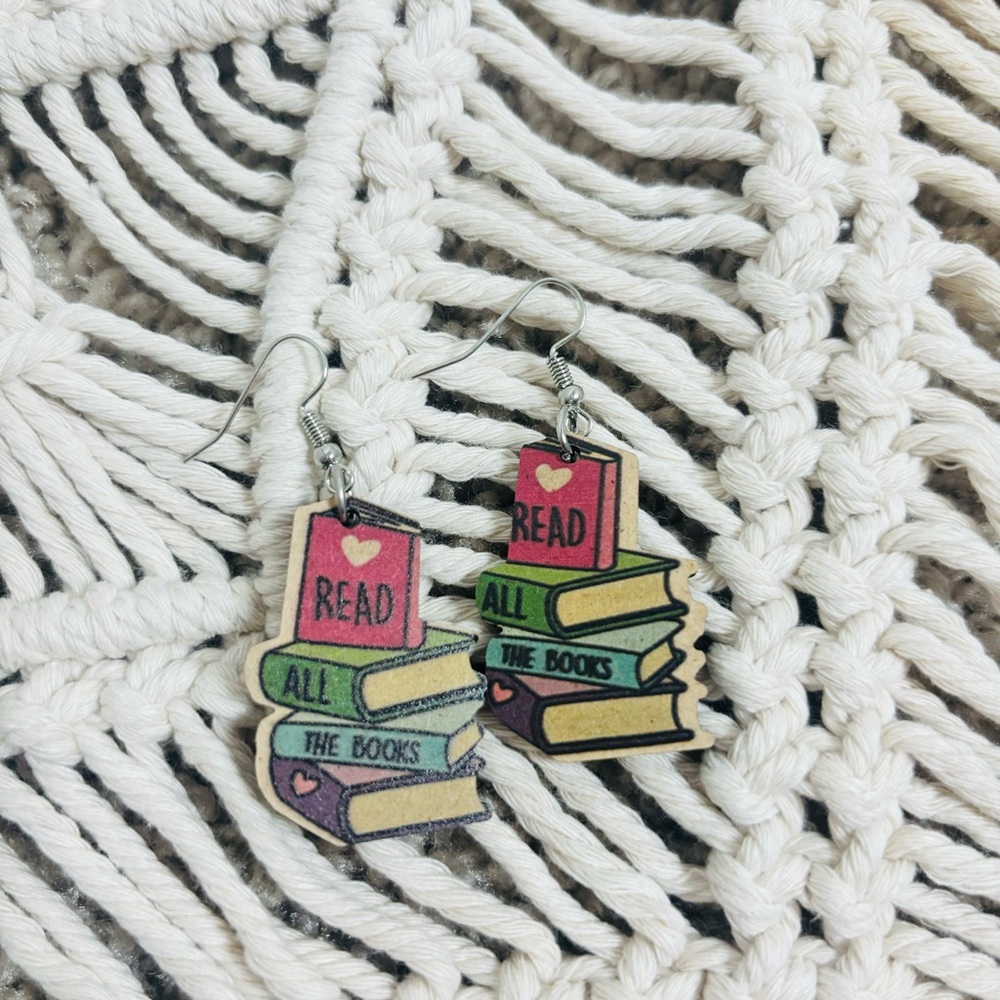 NWOT Book Lovers Earrings